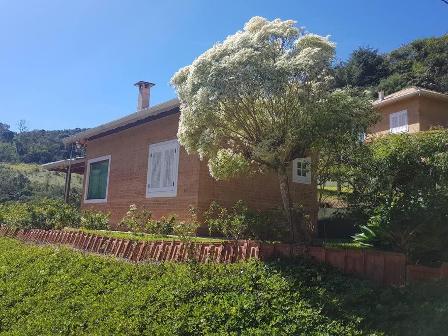 Recanto Dos Beija Flores, Chale Lantana B Monte Alegre do Sul Exteriér fotografie