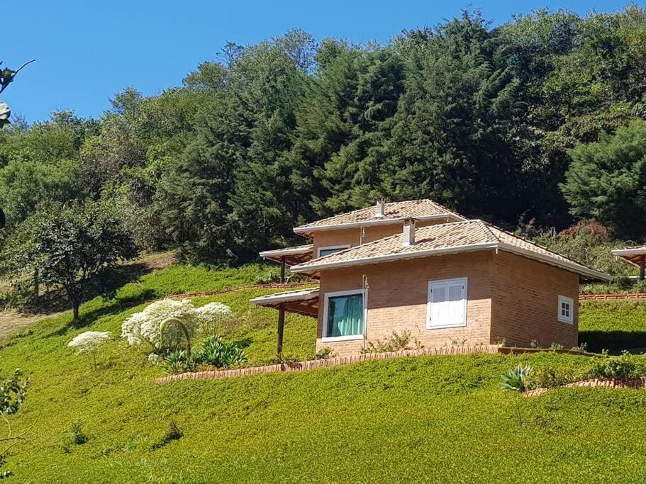 Recanto Dos Beija Flores, Chale Lantana B Monte Alegre do Sul Exteriér fotografie